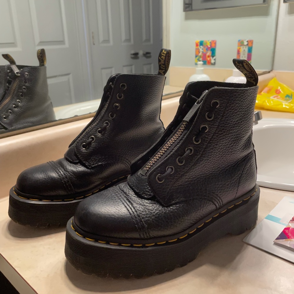 Only worn a couple times